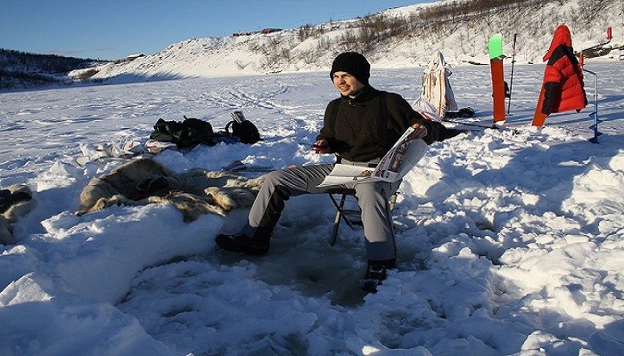 How Do I Keep My feet Warm When Ice Fishing [Best Ways to Keep Your Feet Warm]
