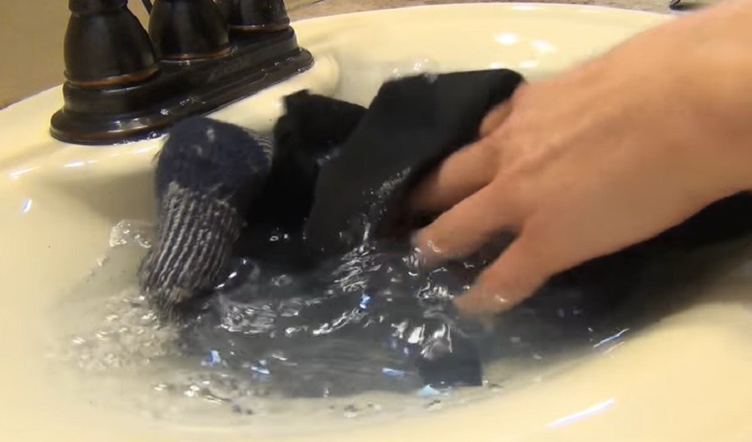 How To Wash Darn Tough Socks